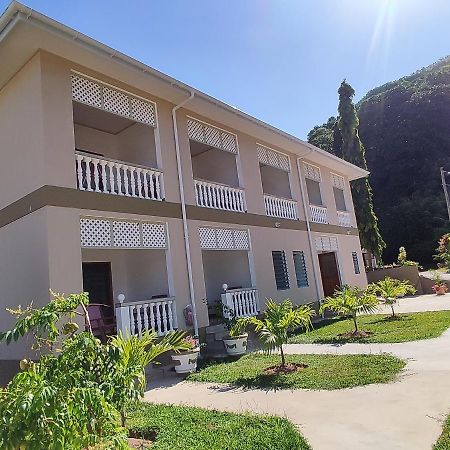 La Residence D'Almee Guesthouse Baie Sainte Anne Luaran gambar