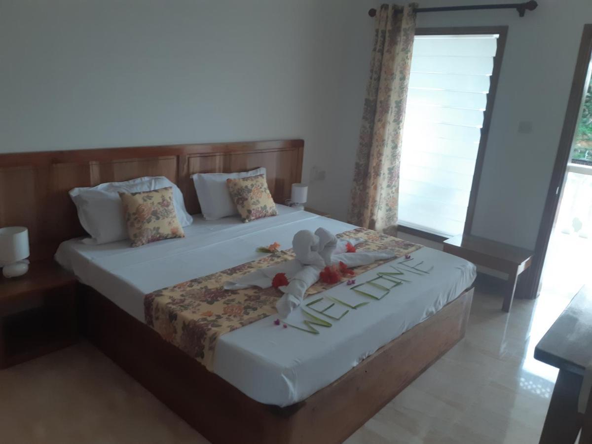 La Residence D'Almee Guesthouse Baie Sainte Anne Luaran gambar
