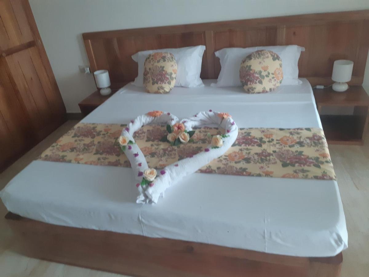 La Residence D'Almee Guesthouse Baie Sainte Anne Luaran gambar