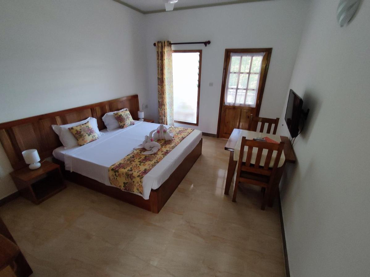 La Residence D'Almee Guesthouse Baie Sainte Anne Luaran gambar