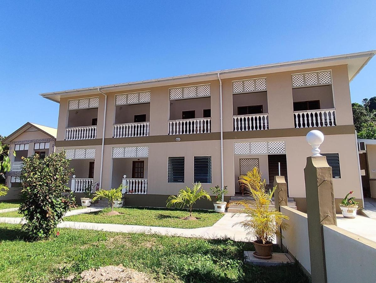 La Residence D'Almee Guesthouse Baie Sainte Anne Luaran gambar