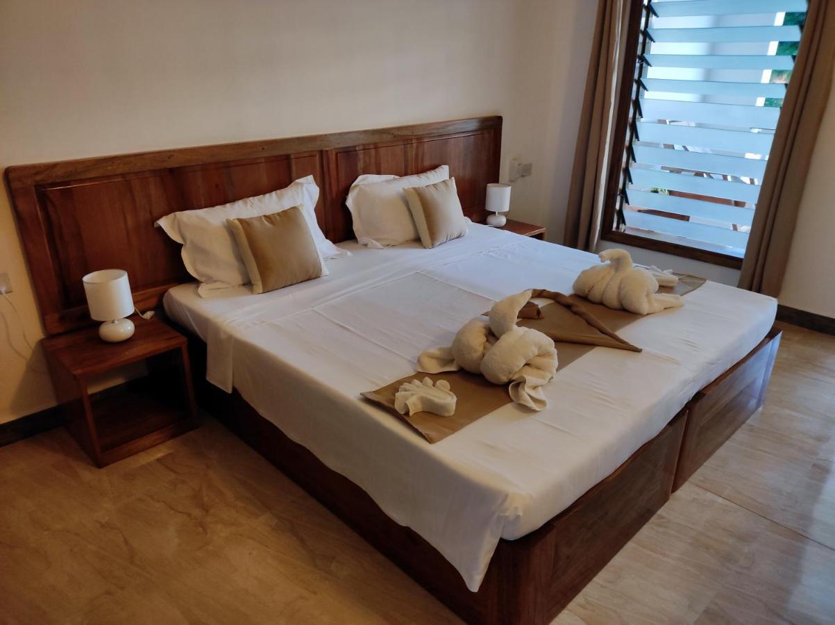 La Residence D'Almee Guesthouse Baie Sainte Anne Luaran gambar