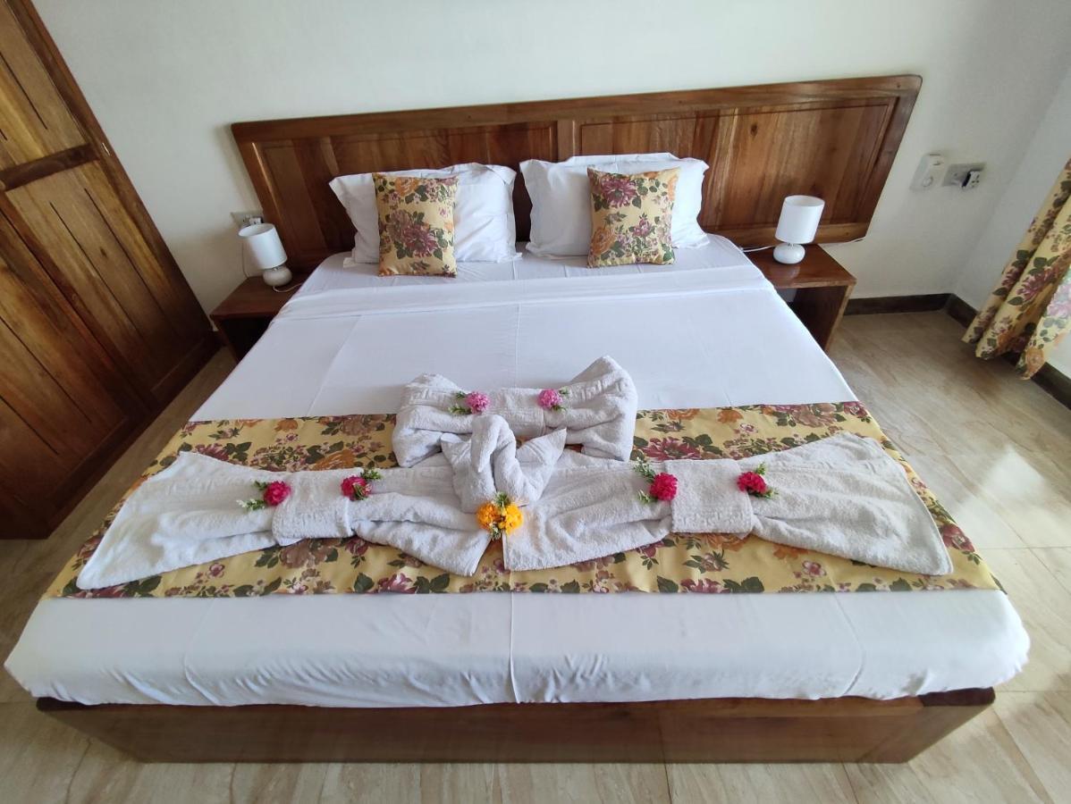 La Residence D'Almee Guesthouse Baie Sainte Anne Luaran gambar