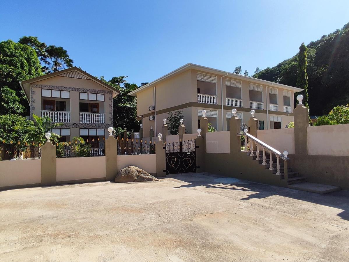 La Residence D'Almee Guesthouse Baie Sainte Anne Luaran gambar