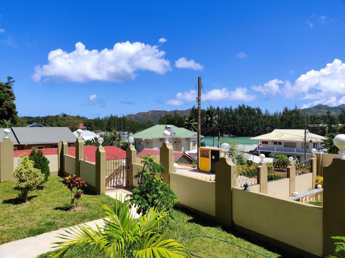La Residence D'Almee Guesthouse Baie Sainte Anne Luaran gambar