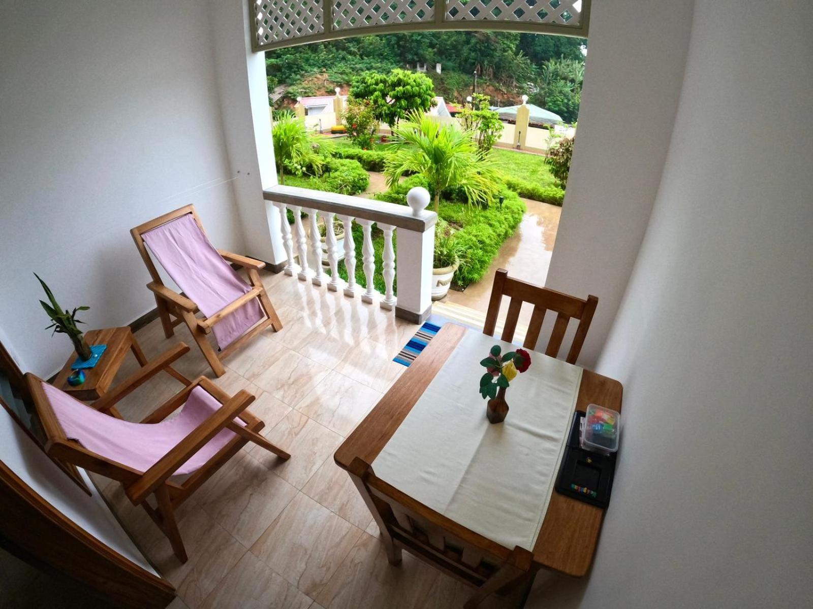 La Residence D'Almee Guesthouse Baie Sainte Anne Luaran gambar